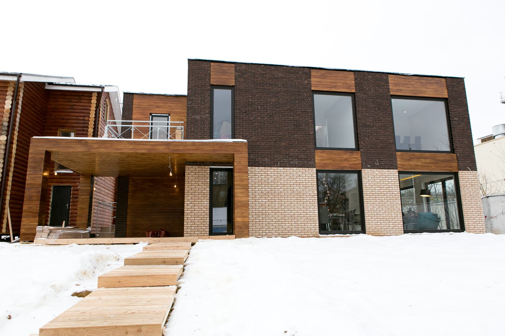 История Danhaus, 2013 год